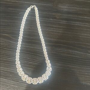 Ross Simon’s Elegant Silver Necklace
